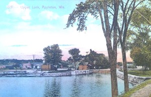 Postcard showing Fox locks upper lock in Appleton, Wisconsin.