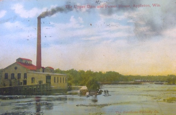 Postcard showing the Upper Dam and Powerhouse in Appleton, Wisconsin.