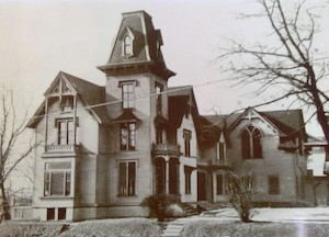 Postcard showing the A.L. Smith House in Appleton, Wisconsin.